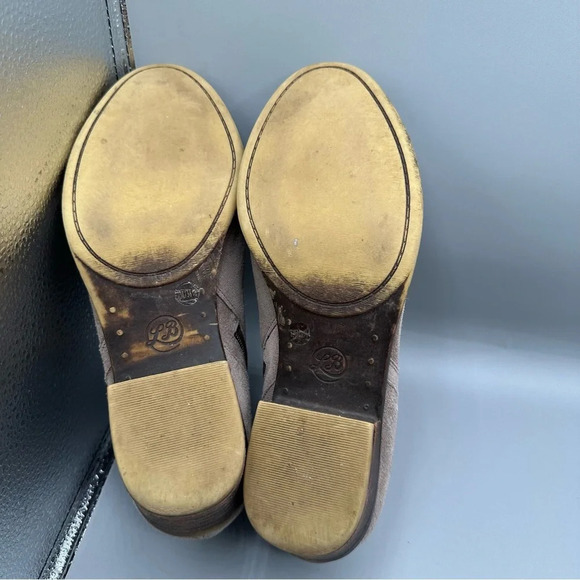 Lucky Brand Barstyn Neutral Light Tan Suede Heeled Zip Side Ankle Booties Size 8 - Picture 8 of 8